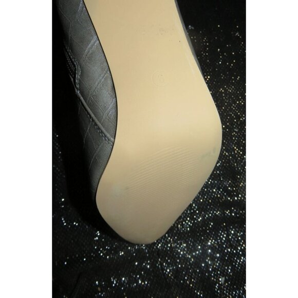 Journee Collection Elanie Croc Embossed Vegan Leather Heeled Boots size 9 - Picture 11 of 11